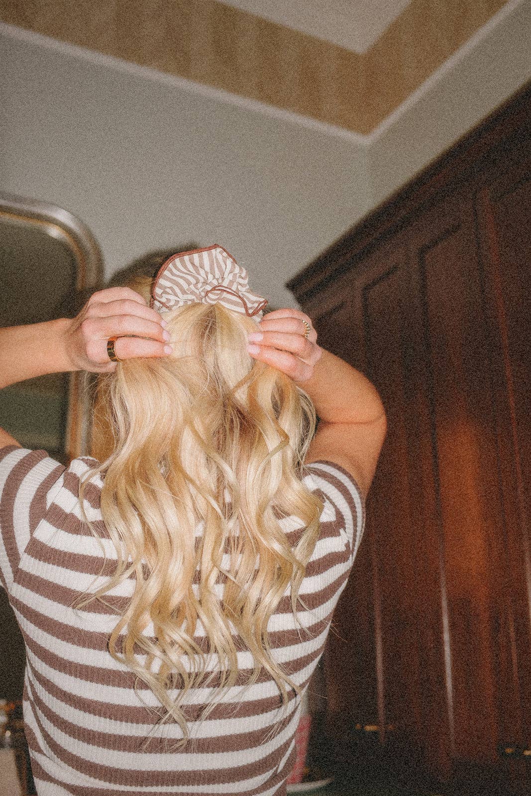 GIRLHOOD STRIPED CORSET SCRUNCHIE