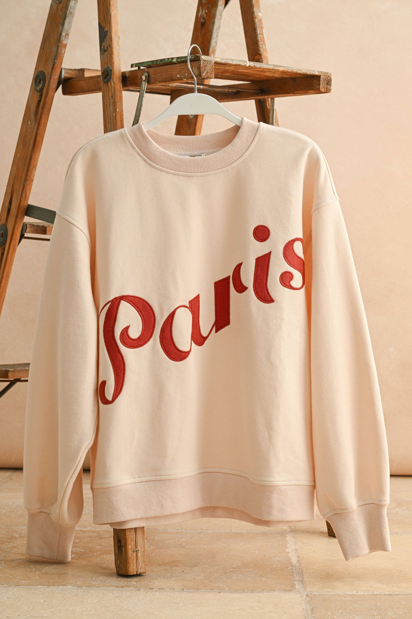 PARIS PATCH FRONT SWEATSHIRT
