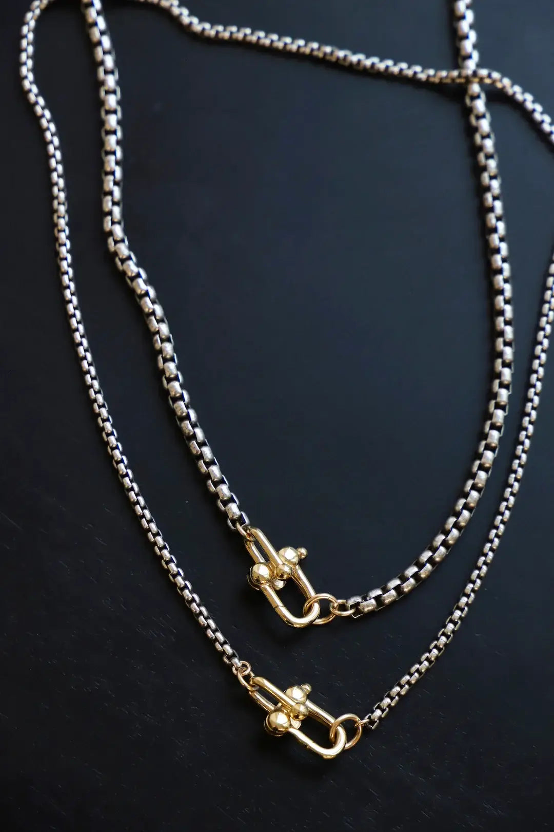 NOVA ROUND BOX CHAIN